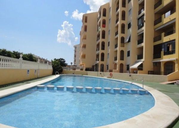 Piso en venta en  Calle del Enginyer Joaquín Muñoz, Guardamar del Segura photo 1