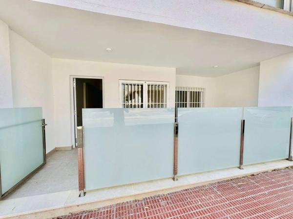 Piso en venta en  Las Viñas, Guardamar del Segura photo 2