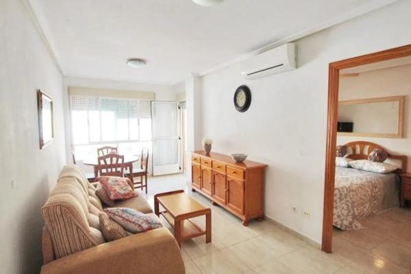 Piso en venta en  Calle Cartagena, 19, Guardamar del Segura photo 2