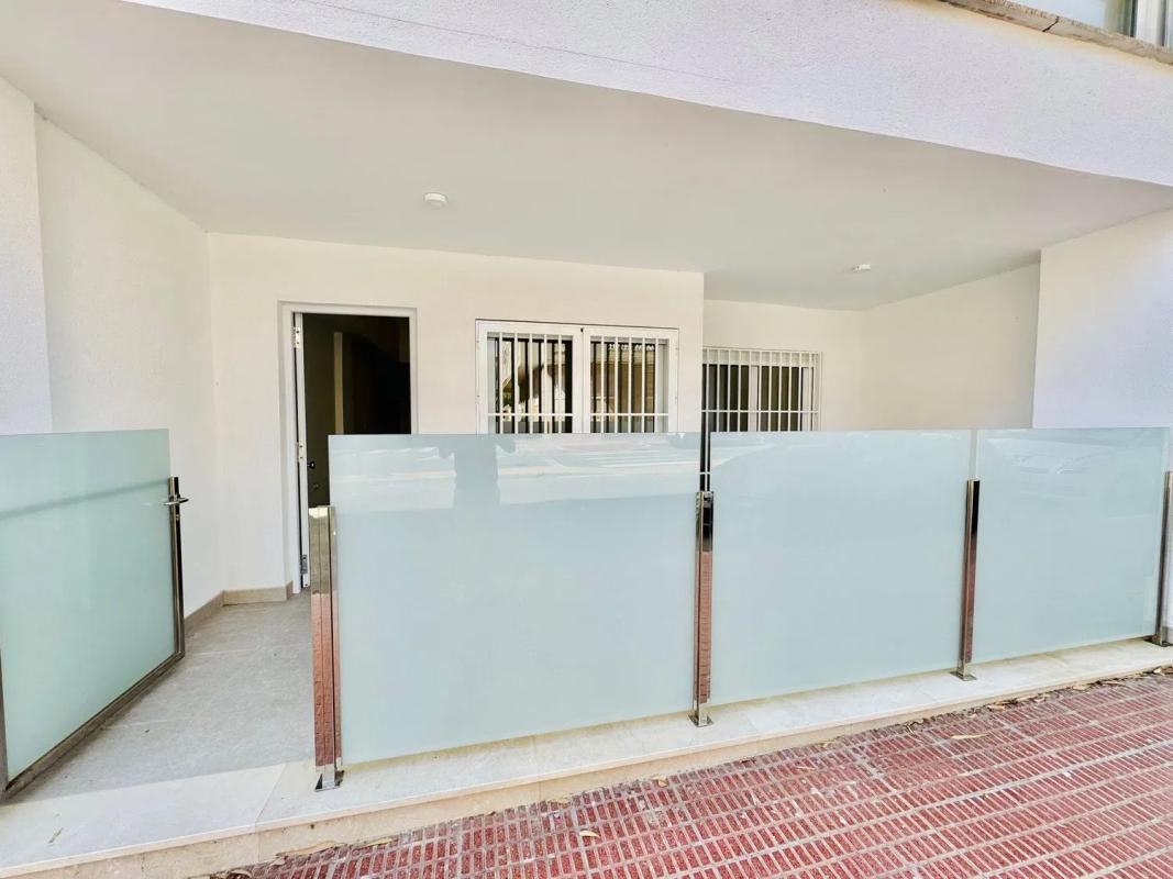 Продажа квартиры на Calle Giner de los Ríos, 29, Гуардамар-дель-Сегура
photo 2
