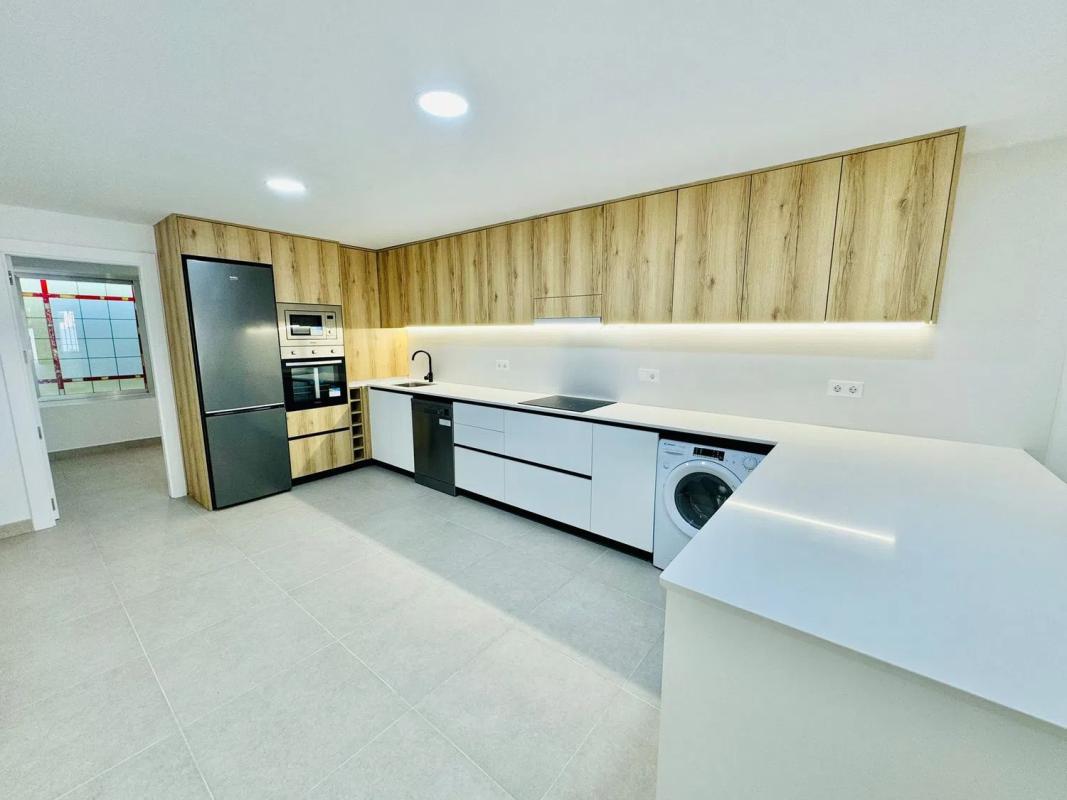 Продажа квартиры на Calle Giner de los Ríos, 29, Гуардамар-дель-Сегура
photo 4