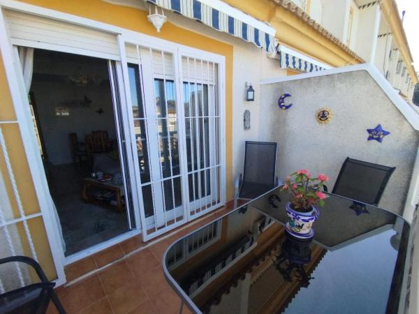 Casa independiente en calle Galcerá de Rosanes thumbnail 2