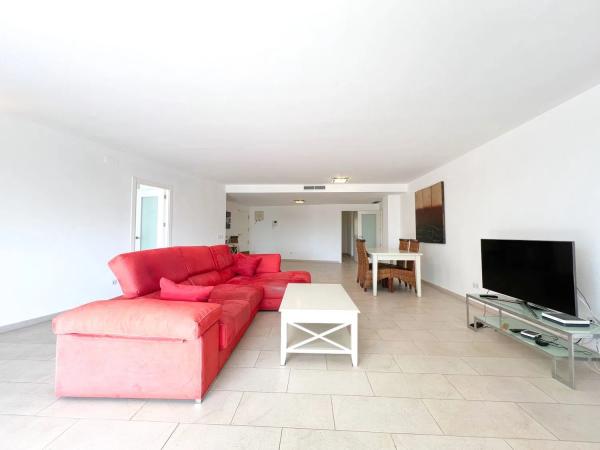 Apartment for sale in Zona de Mascarat, Altea thumbnail 2