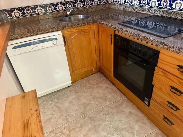Detached villa for sale in Calle Alemania, Guardamar del Segura thumbnail 2