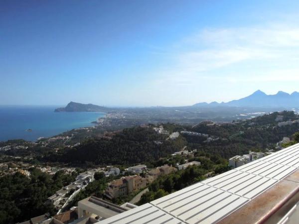Apartment for sale in Avenida Europa, Altea thumbnail 1
