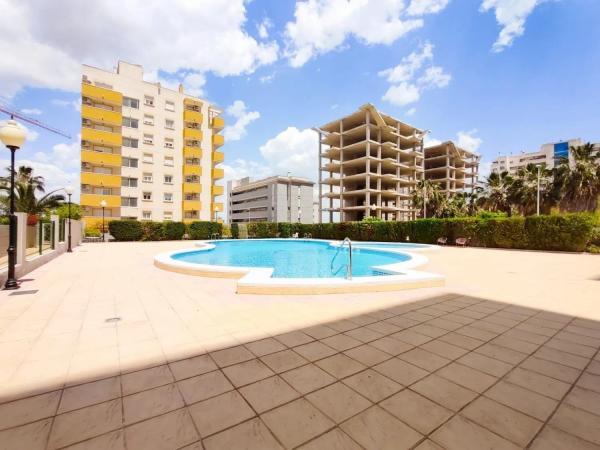 Ático en venta en Avenida del Puerto, Guardamar del Segura thumbnail 1