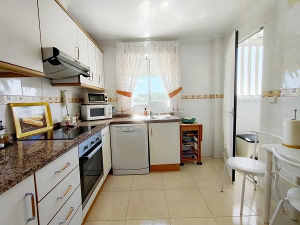 Ático en venta en Avenida del Puerto, Guardamar del Segura thumbnail 2