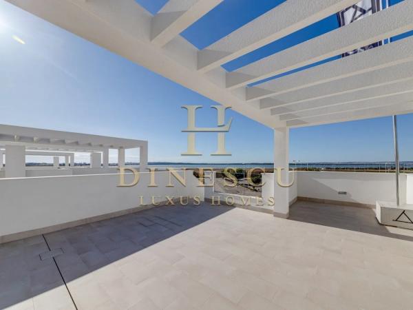 Ático en venta en Guardamar Playa, Guardamar del Segura photo 1