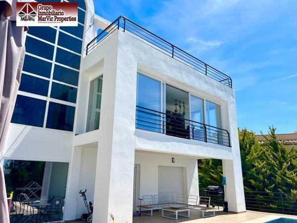 Independent chalet for sale in Altea la Vella, Altea
photo 1