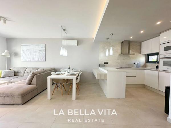 Ático en venta en Calle el Tomello, 31, Guardamar del Segura photo 1