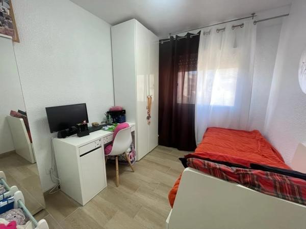 Mieszkanie na sprzedaż w  Calle la Pau, Guardamar del Segura photo 3