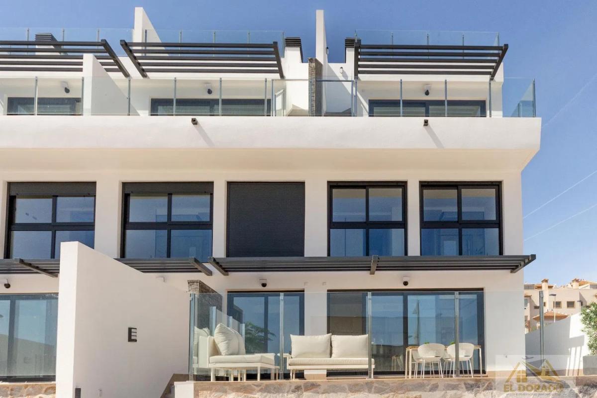 Venta de duplex en Urbanizaciones, Guardamar del Segura photo 2