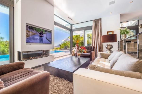 Detached villa for sale in  Calle Canna, Altea photo 4