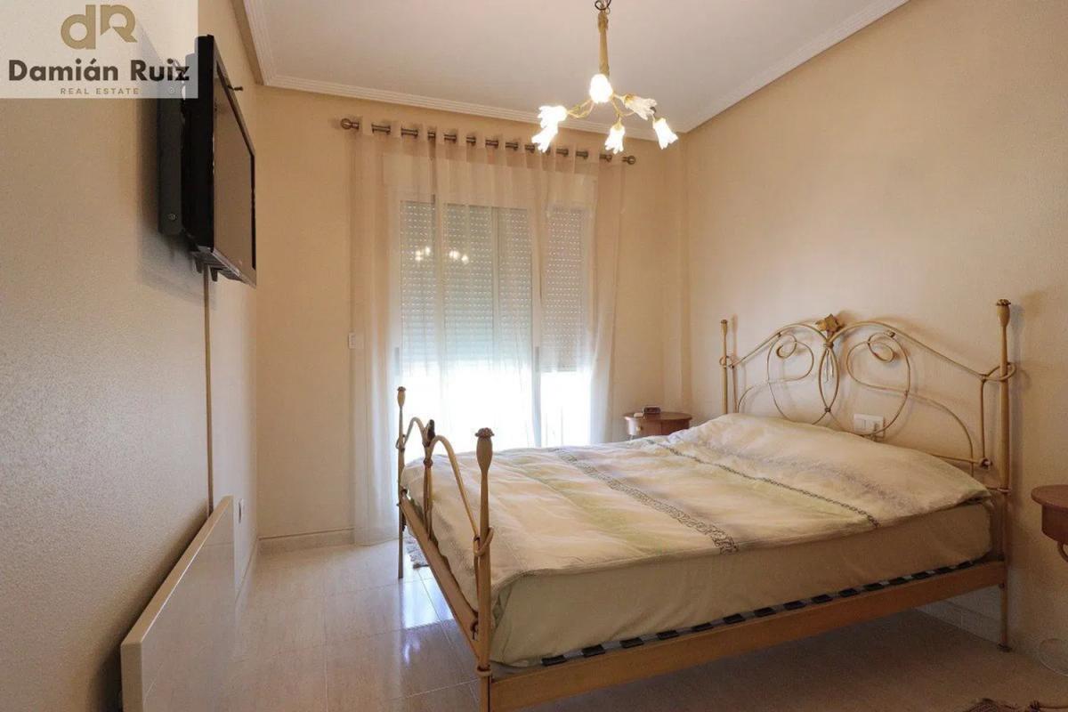 Venta de chalet independiente en Urbanizaciones, Guardamar del Segura
photo 5