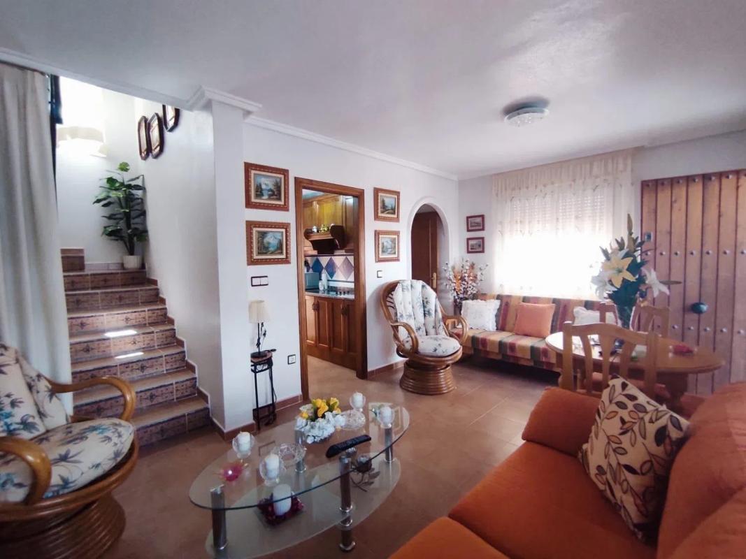 Недвижимость на продажу и в аренду в Испании photo 3