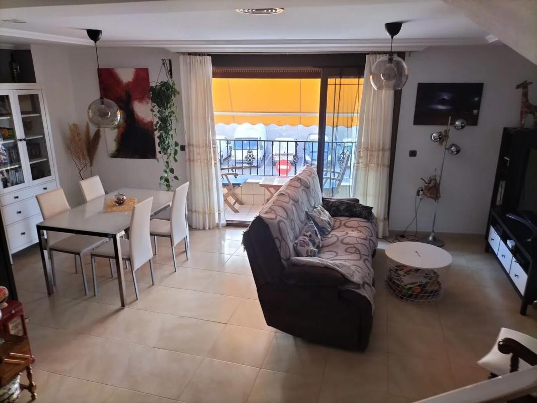 Duplex sale in Calle Sant Pere, 101, Guardamar del Segura photo 2