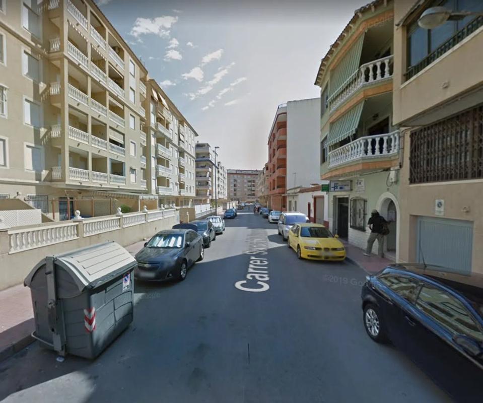 Venta de piso en Calle Riu Segura, Guardamar del Segura
photo 2