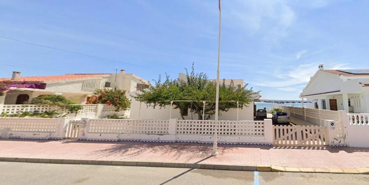 Venta de chalet independiente en Avenida de la Libertad, Guardamar del Segura
photo 1