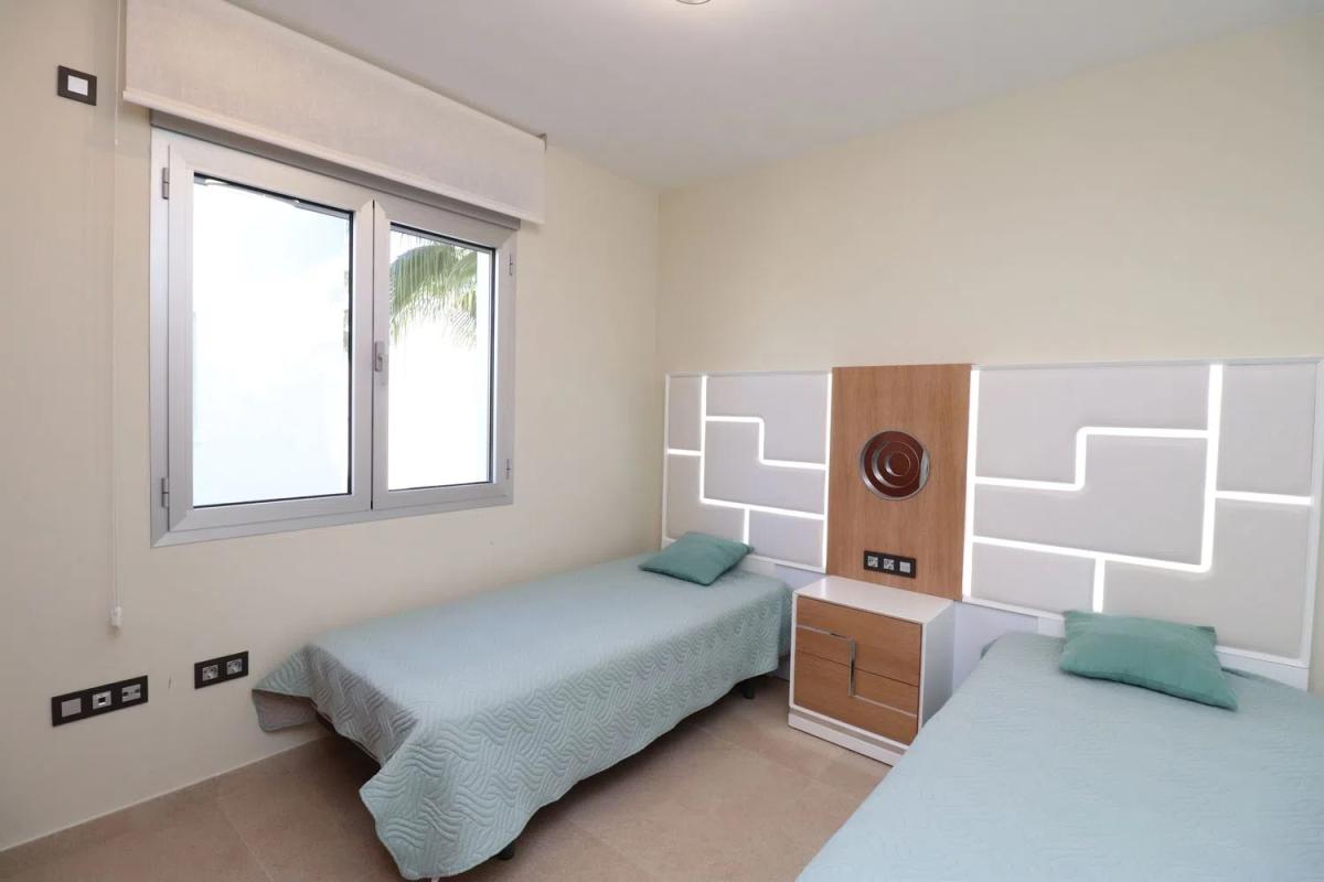 Продажа отдельного шале в Calle la Malva Rosa, 13, Гуардамар-дель-Сегура photo 5