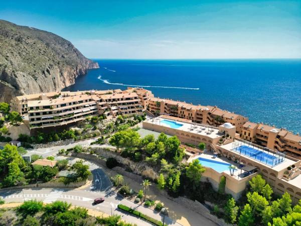 Penthouse for sale in Zona de Mascarat, Altea thumbnail 1