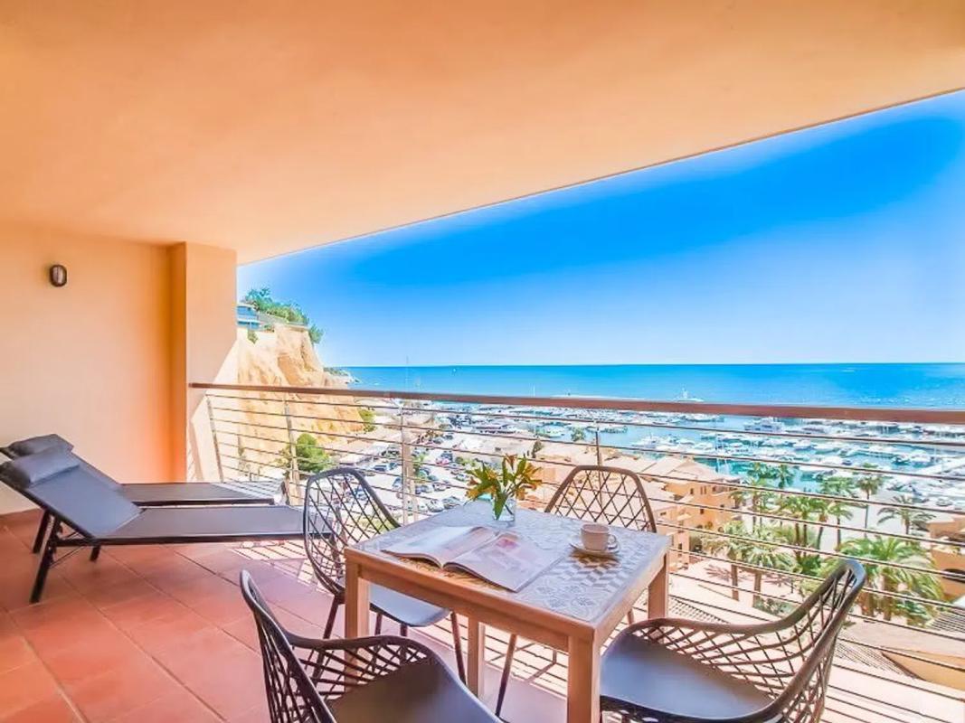 Venta de piso en Calle Currica, Altea
photo 1