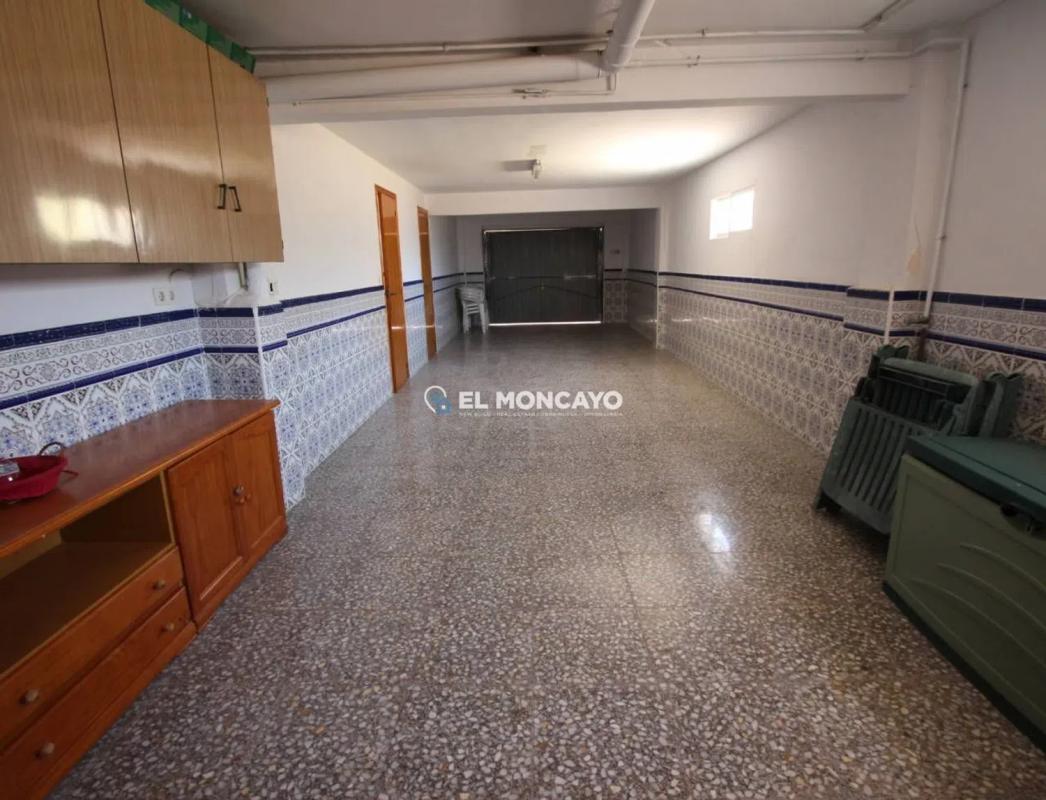 Sale of independent chalet in Avenida de la Libertad, 89, Guardamar del Segura
photo 2