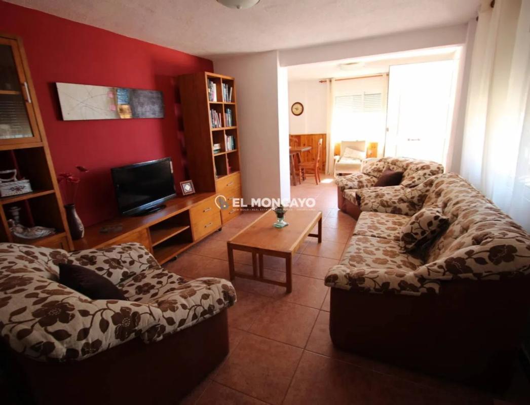 Sale of independent chalet in Avenida de la Libertad, 89, Guardamar del Segura
photo 3