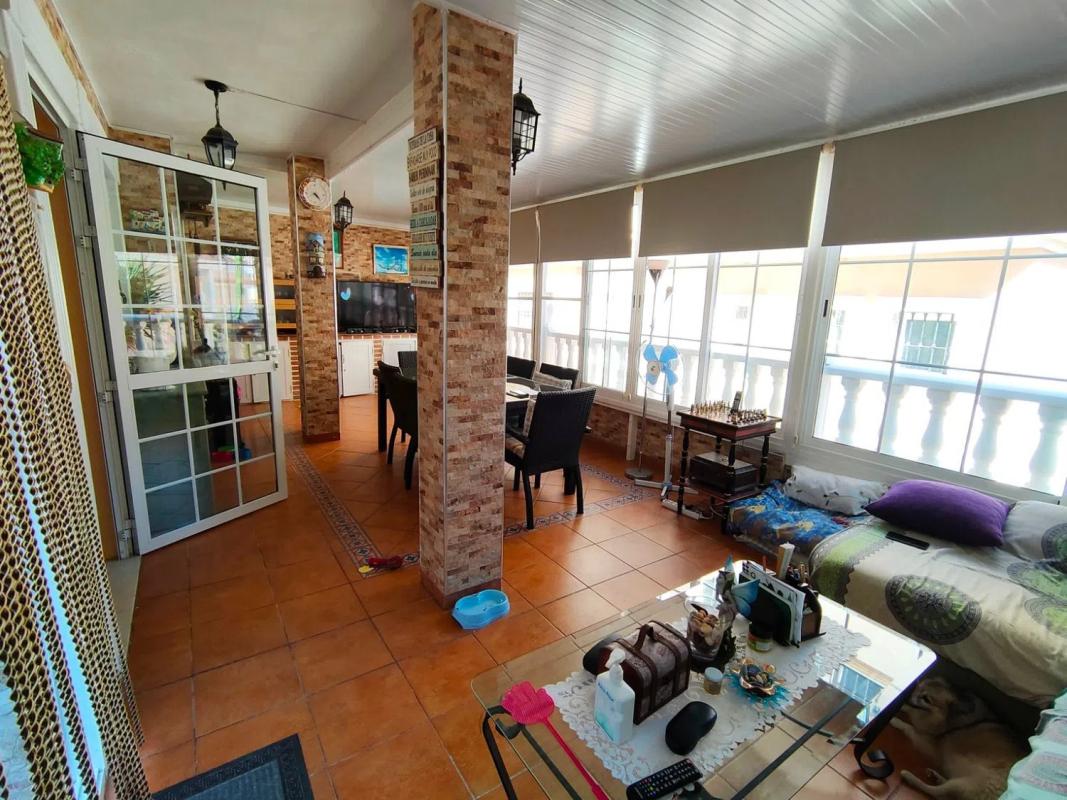 Venta de chalet independiente en Urbanizaciones, Guardamar del Segura
photo 2