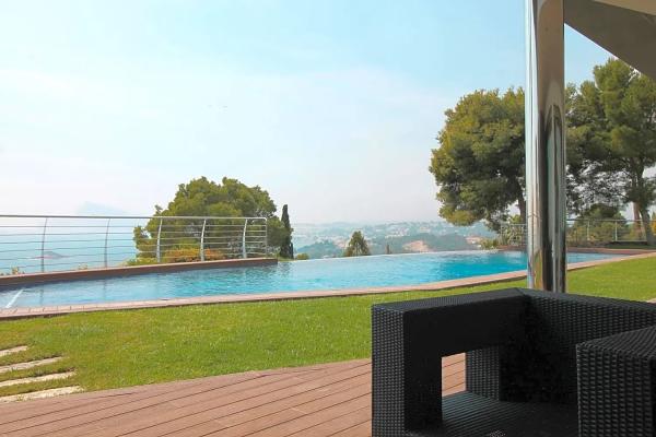 Detached villa for sale in  Calle Tord, 1, Altea photo 2
