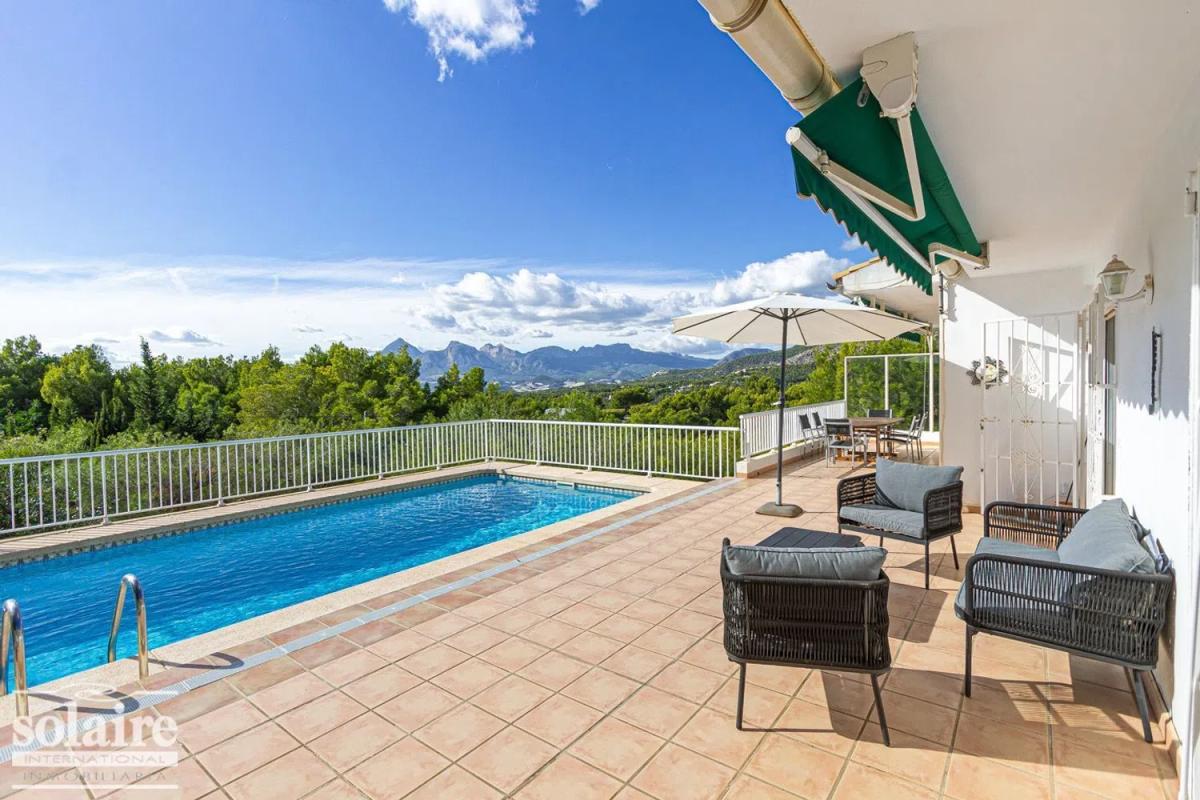 Sprzedaż niezależnego domku jednorodzinnego w Altea la Vella, Altea photo 3