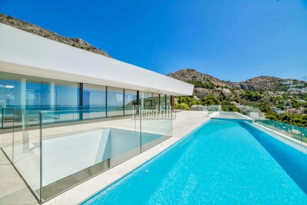 Chalet independiente en venta en Calle Düsseldorf, Altea photo 1