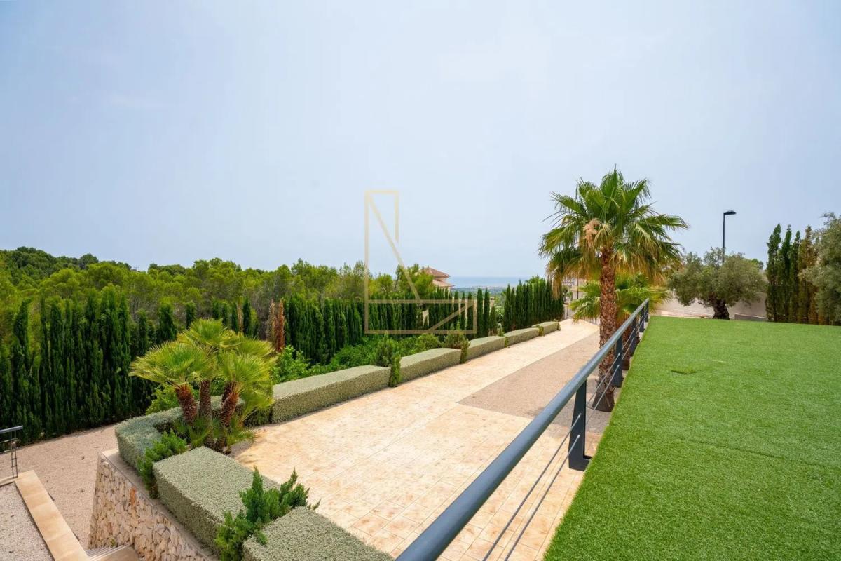 Sale of independent chalet in Altea la Vella, Altea
photo 3