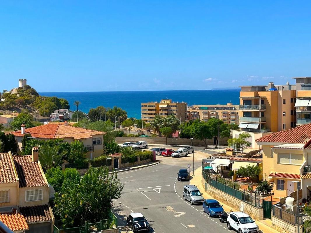 Sale of apartment in Plans - Gasparot, La Villajoyosa / Vila Joiosa
photo 2