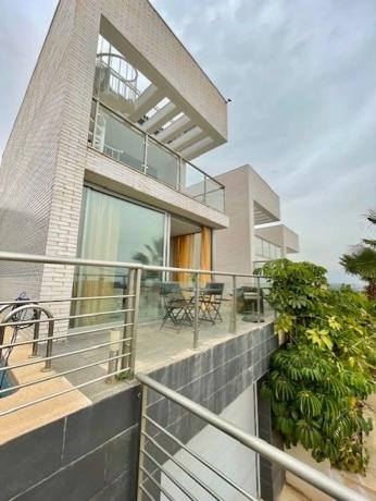 Chalet independiente en venta en  Platja Vila Joiosa, La Villajoyosa / Vila Joiosa photo 1