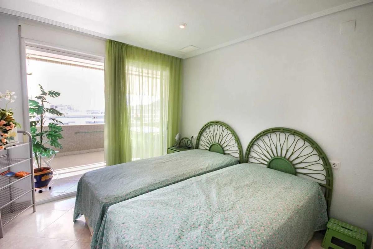 Sale of apartment in Barrio Alitana - Casablanca, La Villajoyosa / Vila Joiosa
 photo 5