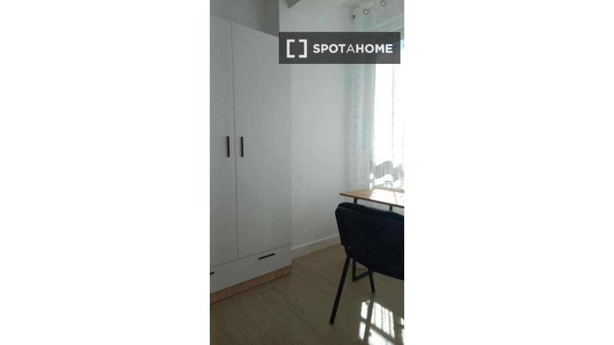 Недвижимость на продажу и в аренду в Испании photo 2