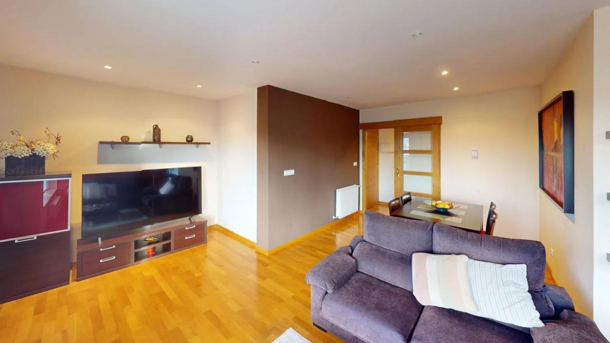 Sale of apartment in Calle Arao Común, Oleiros
photo 2