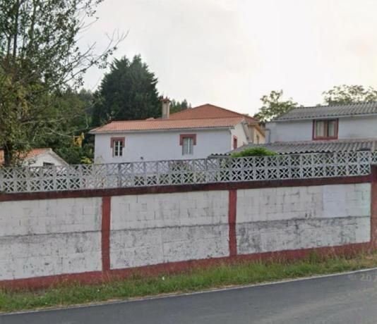 Chalet independiente en venta en Camino Pazos, 1, Ferrol thumbnail 1