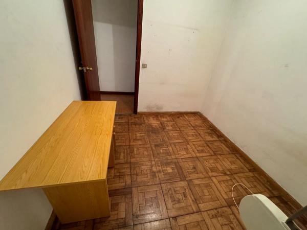 Piso en venta en  Calle de Santiago de Chile, Santiago de Compostela photo 4