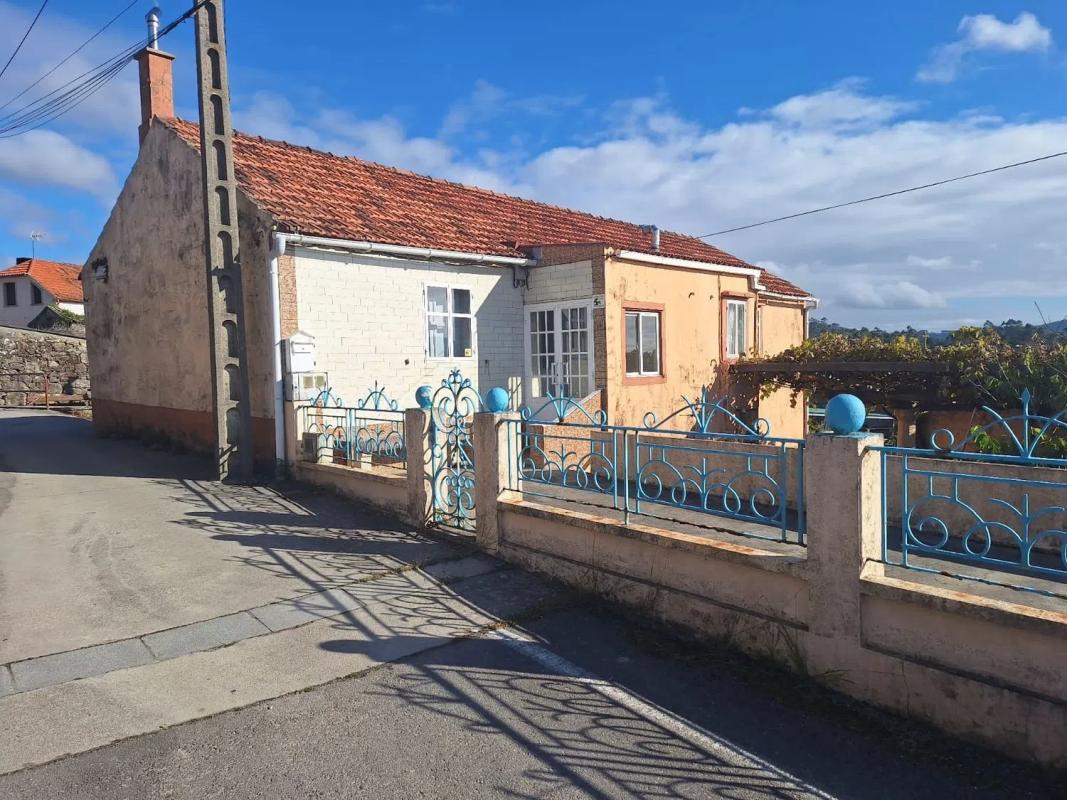 Продажа отдельного шале в Lugar Casanande, 6, Рибейра photo 1