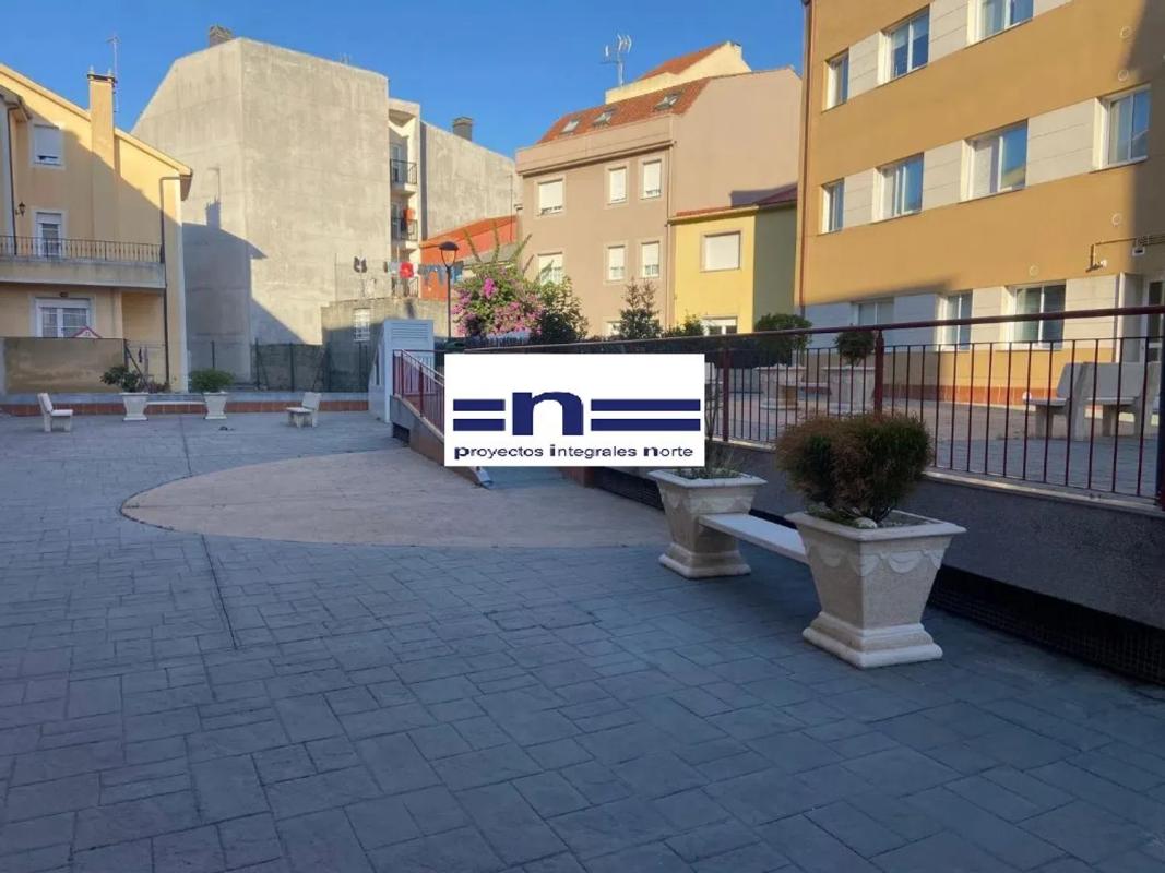 Sale of apartment in Calle Huerto, A Coruña
photo 2