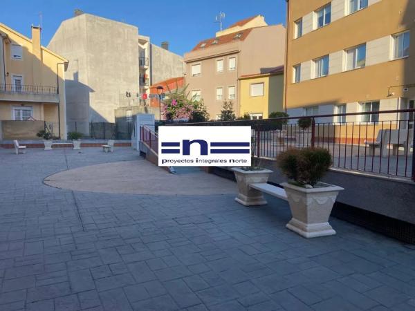 Piso en venta en Calle Huerto, A Coruña thumbnail 1