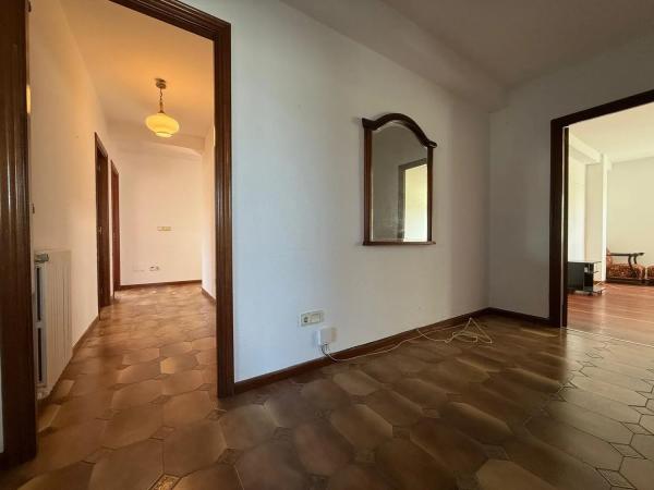 Chalet independiente en venta en  Campus norte - S.Caetano, Santiago de Compostela photo 1