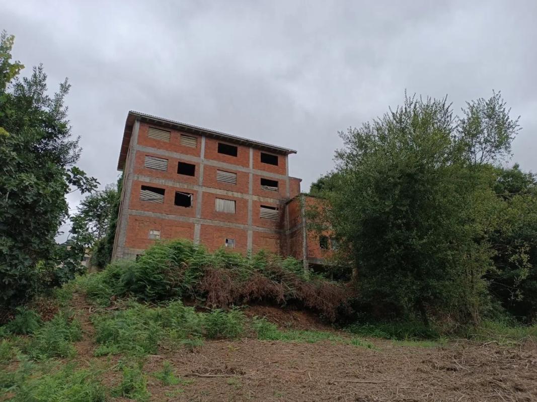 Продажа отдельного шале в  Travesía do Sisto, 74, Сантьяго-де-Компостела photo 4