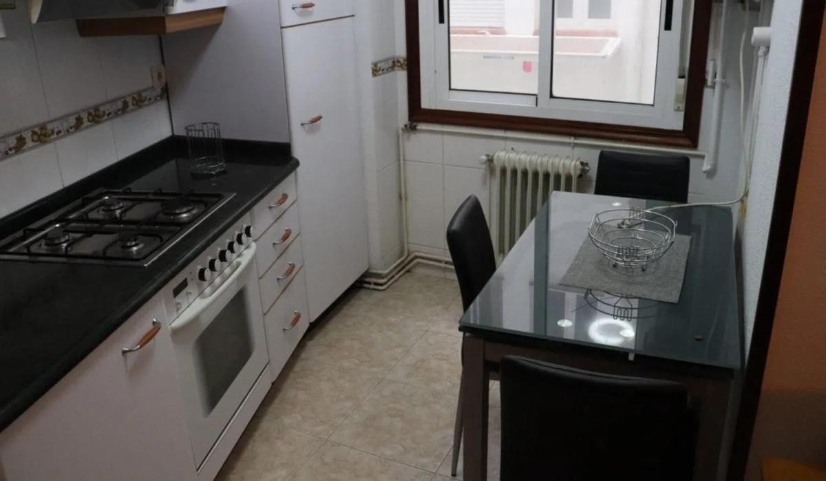 Venta de piso en Ensanche - Sar, Santiago de Compostela
photo 1