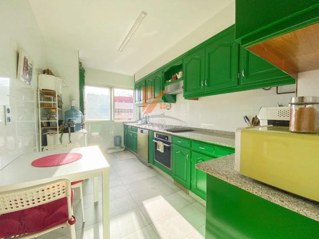 Sale of apartment in Calle do Restollal, 37, Santiago de Compostela
photo 3