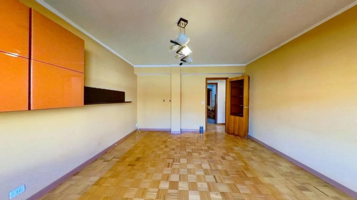 Sprzedaż mieszkania w Avenida Vilaboa, 185, Culleredo
photo 1