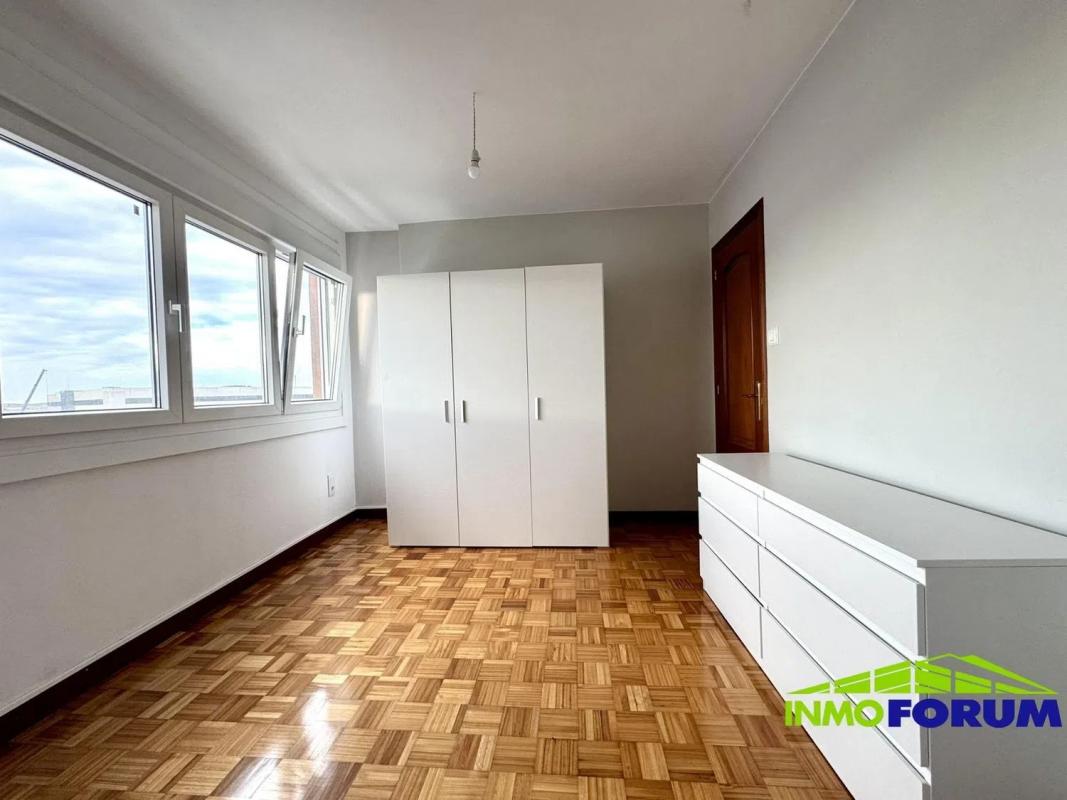 Venta de piso en Calle Sinforiano López, Arteixo
 photo 3