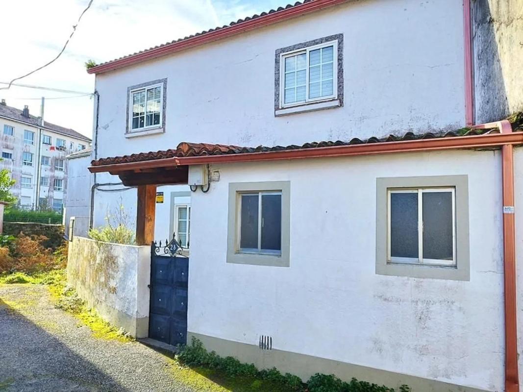 Продажа отдельного шале в  Calle do Campo de Santa Marta, Сантьяго-де-Компостела photo 2
