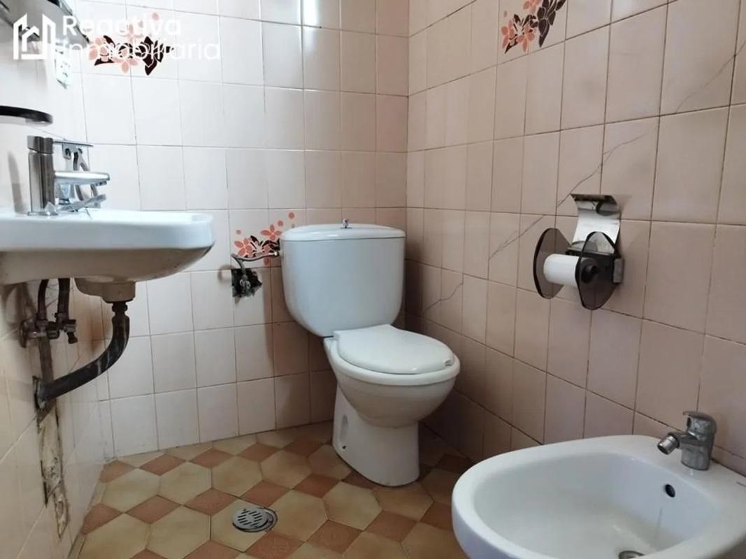 Продажа отдельного шале в  Calle do Campo de Santa Marta, Сантьяго-де-Компостела photo 5
